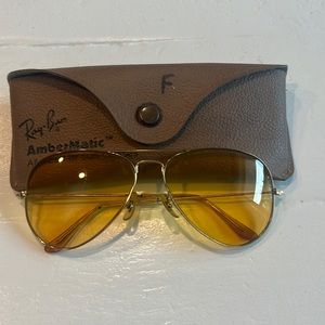 Vintage B&L Ray Ban USA Aviator  Ambermatic Yellow  58 mm All-weather Sunglasses